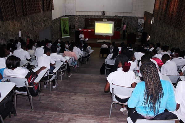 Campanha da União Africana na E.S.Francisco Manyanga